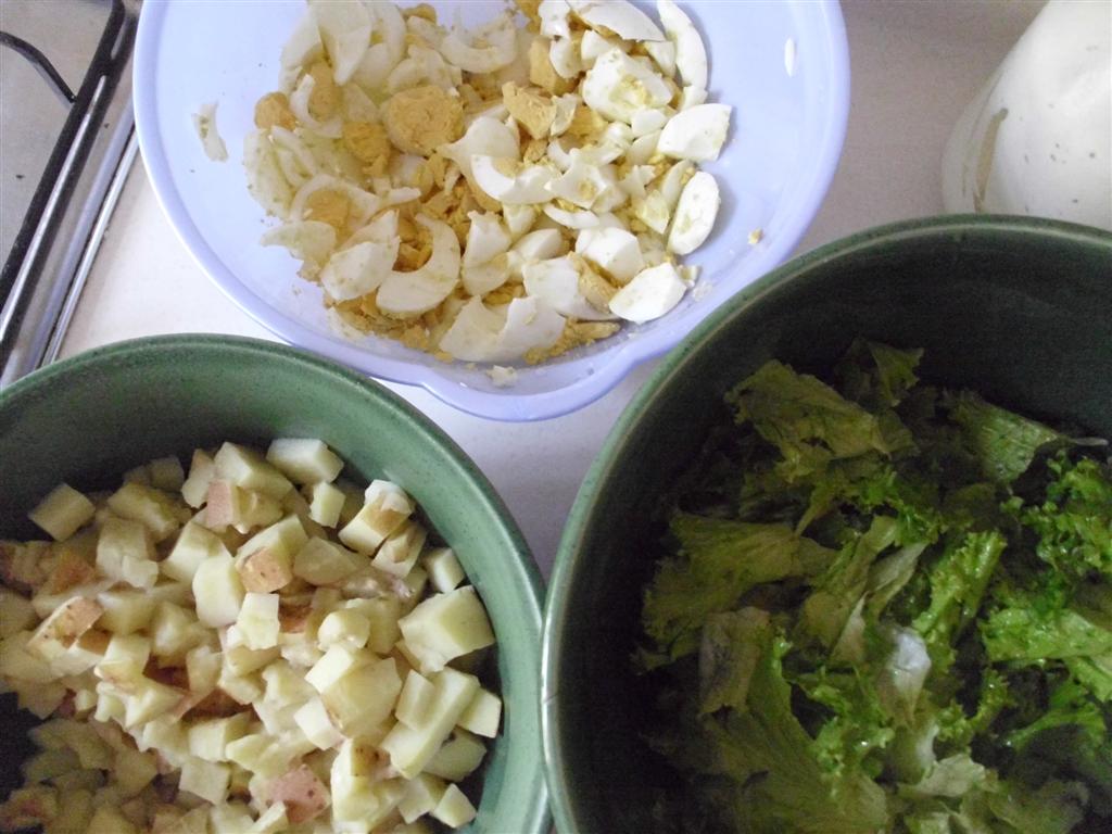 The DoItYourself Mom Easy OneDish Dinner Complete Potato Salad