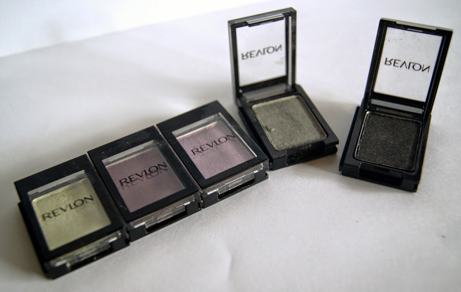 Revlon Colorstay Shadowlinks Eyeshadow in Lime, Plum, Lilac, Moss, and Onyx, Beauty, Makeup, Review, Melanie_Ps,The Purple Scarf, Toronto