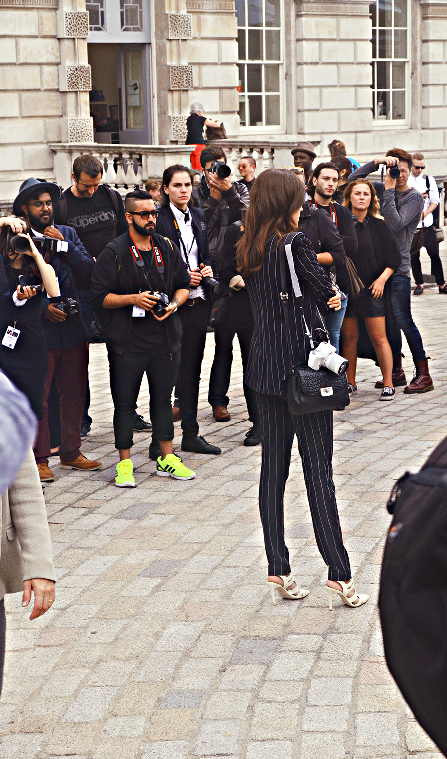 Stephi LaReine// UK Fashion Blogger// LFW London Fashion Week Street Style Day Three, Vita Coco, riipped jeans, romwe shirt, long hair fur coat jacket, leopard shoes, pink hair, matthew williamson
