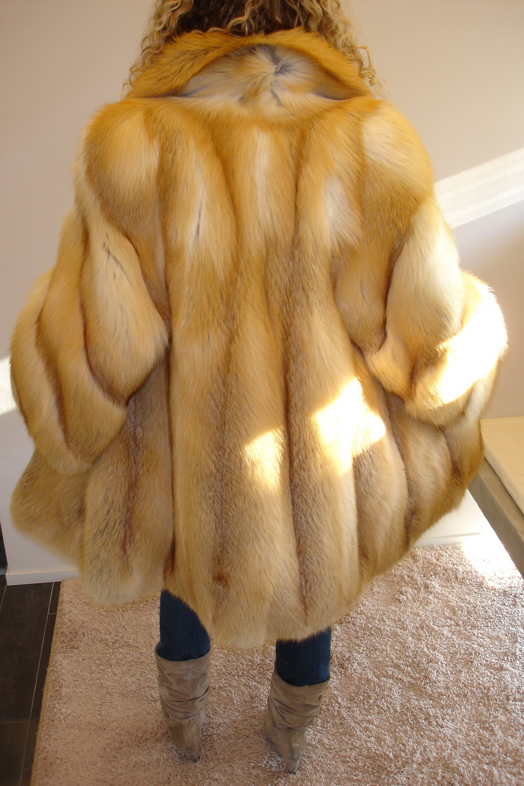 Three Rivers Episcopal Charity fur sale to benefit Staten Island