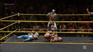 [IMAGE:http://4.bp.blogspot.com/-efaPNdW_NJ4/VXH0W6u3XsI/AAAAAAAAdzo/zruISD4nnwA/s1600/Apron%2BSlingshot%2BSenton%2Bto%2BInside.gif]