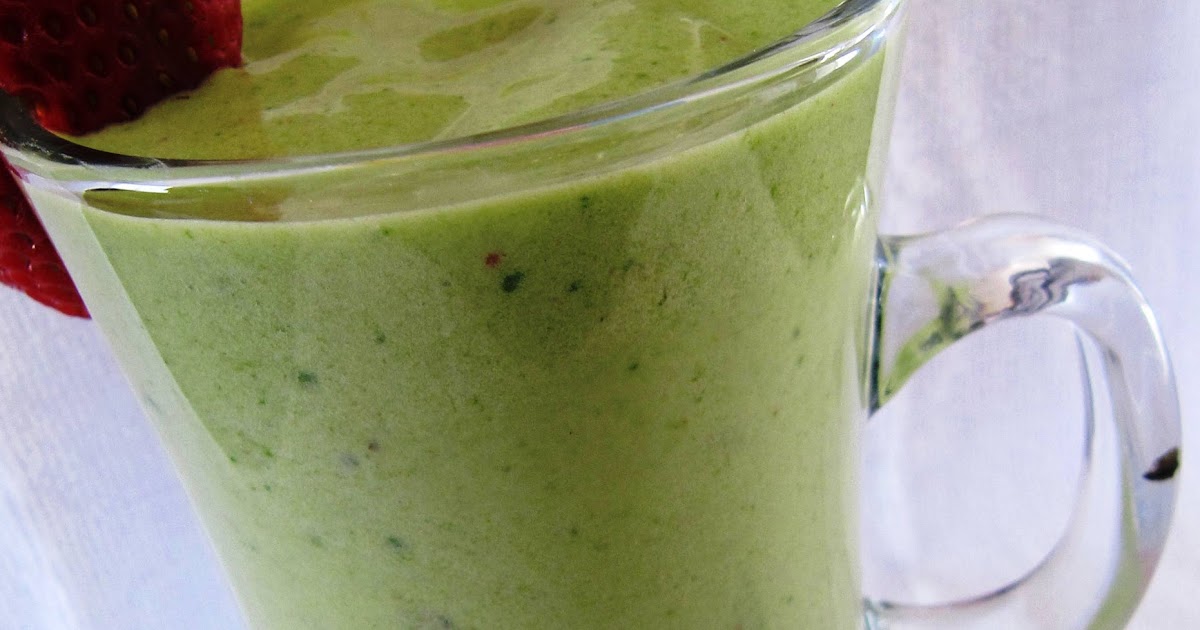 A Jill of All Trades Spinach Green Drink that Tastes Good