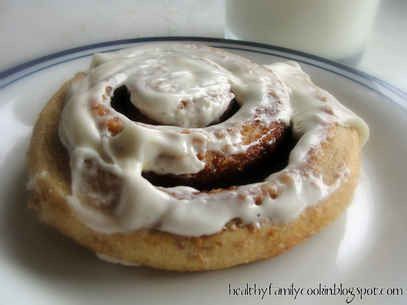 Healthy Family Cookin' Toasty Oat Cinnamon Rolls