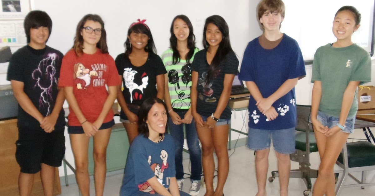 Moanalua High School Student Association (photo courtesy of Lifetouch