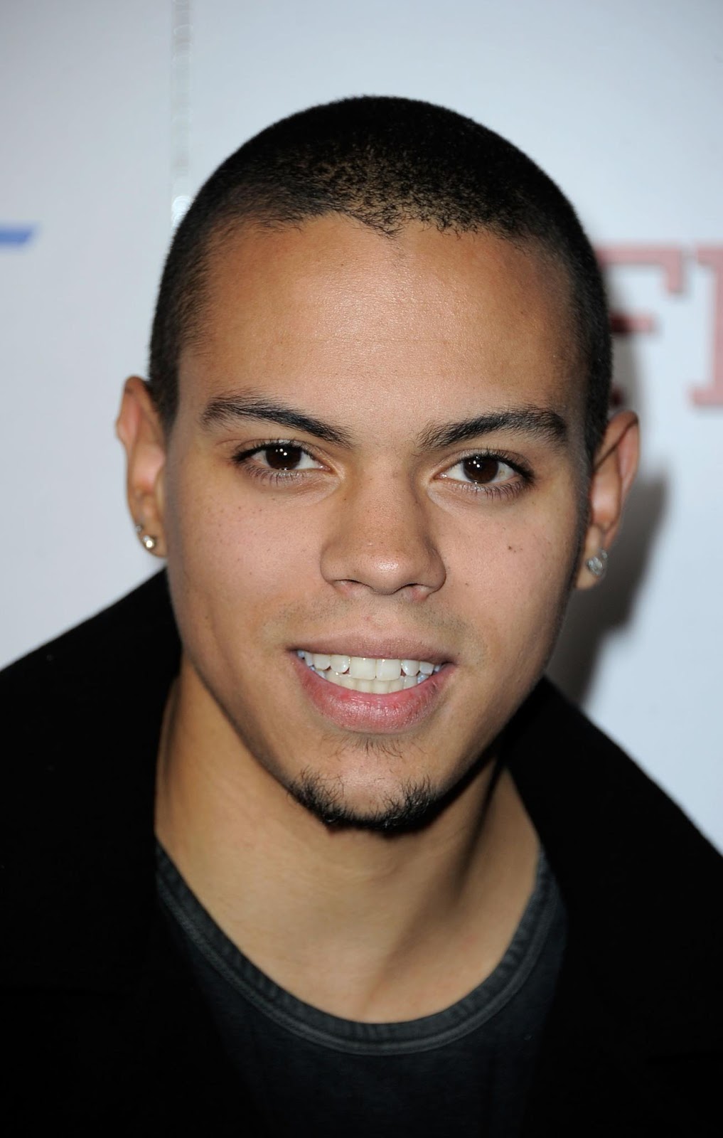 evan ross i want you i dropped my popcorn evan ross cast for mockingjay evan ross i want you i dropped my popcorn evan ross cast for mockingjay