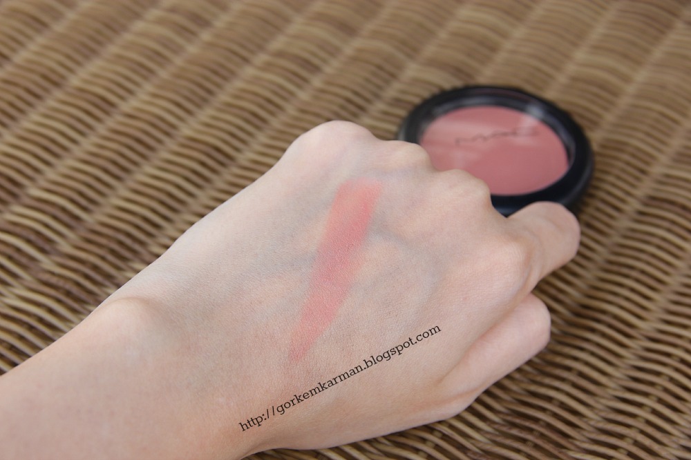 MAC Peaches Allık incelemesi MAC Peaches Allık incelemesi