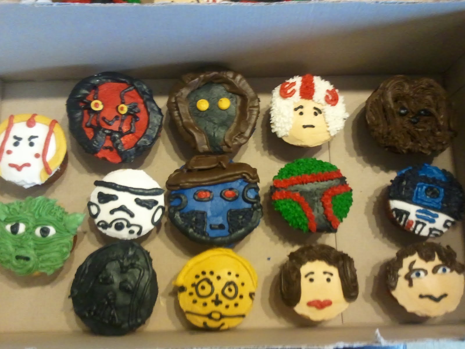 How To Make Star Wars Cupcakes How To Make Star Wars Cupcakes
