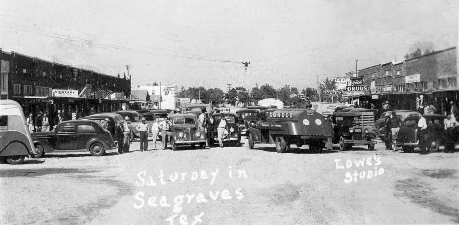 transpress nz Saturday in Seagraves, Texas, circa 1940