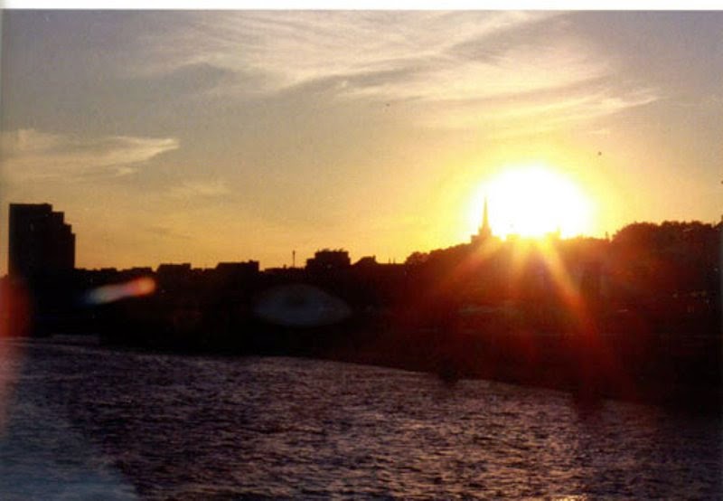 [Image: hoang-hon-tren-hamburg.jpg]