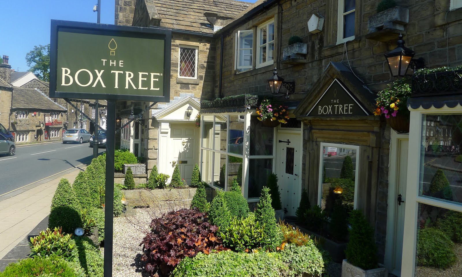 HUNGRY HOSS The Box Tree, Ilkley