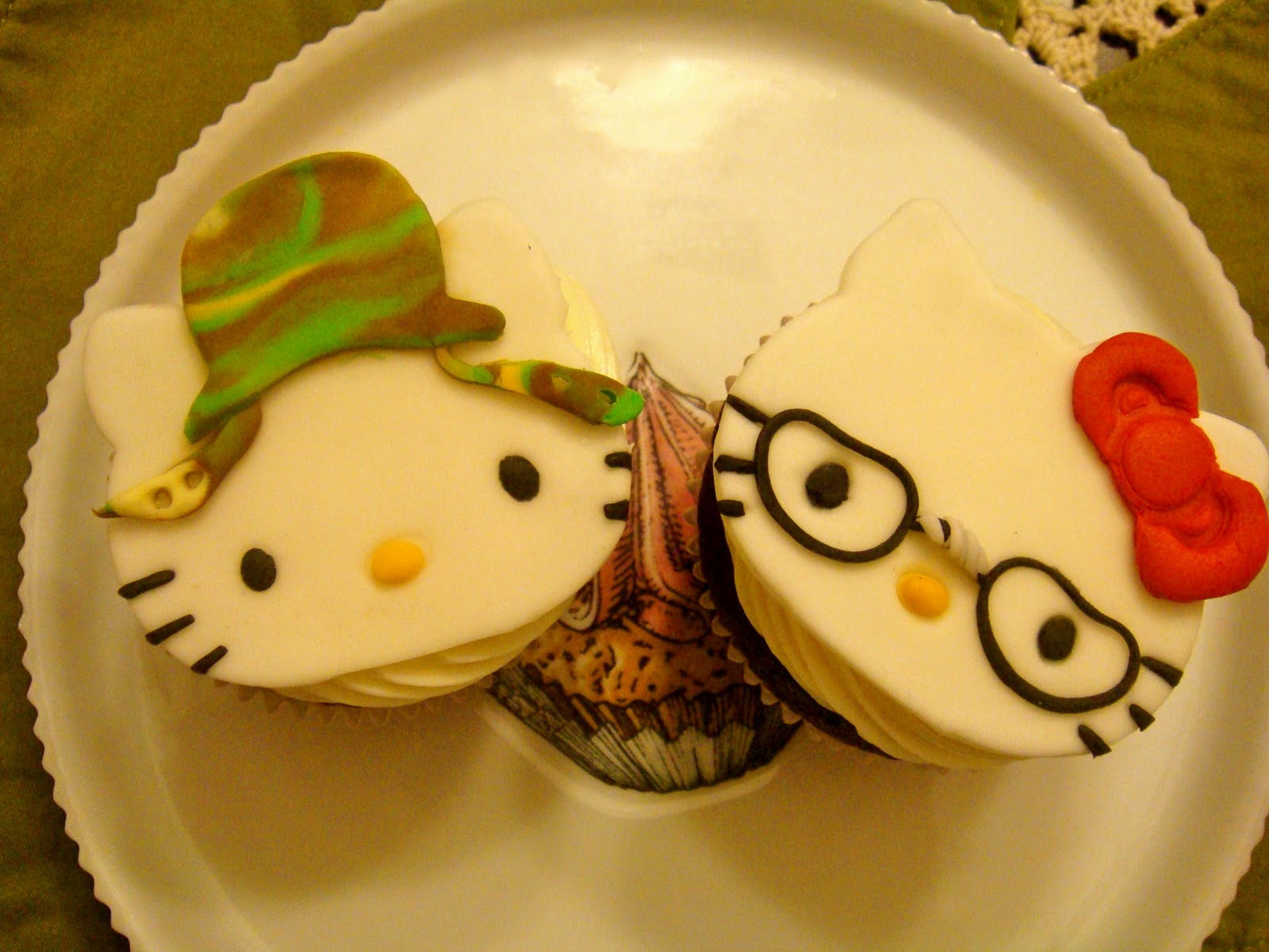 C For Cupcake Cupcakery Hello Hello Kitty Cupcakes
