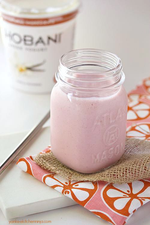 Watermelon strawberry yogurt smoothie Yankee Kitchen Ninja