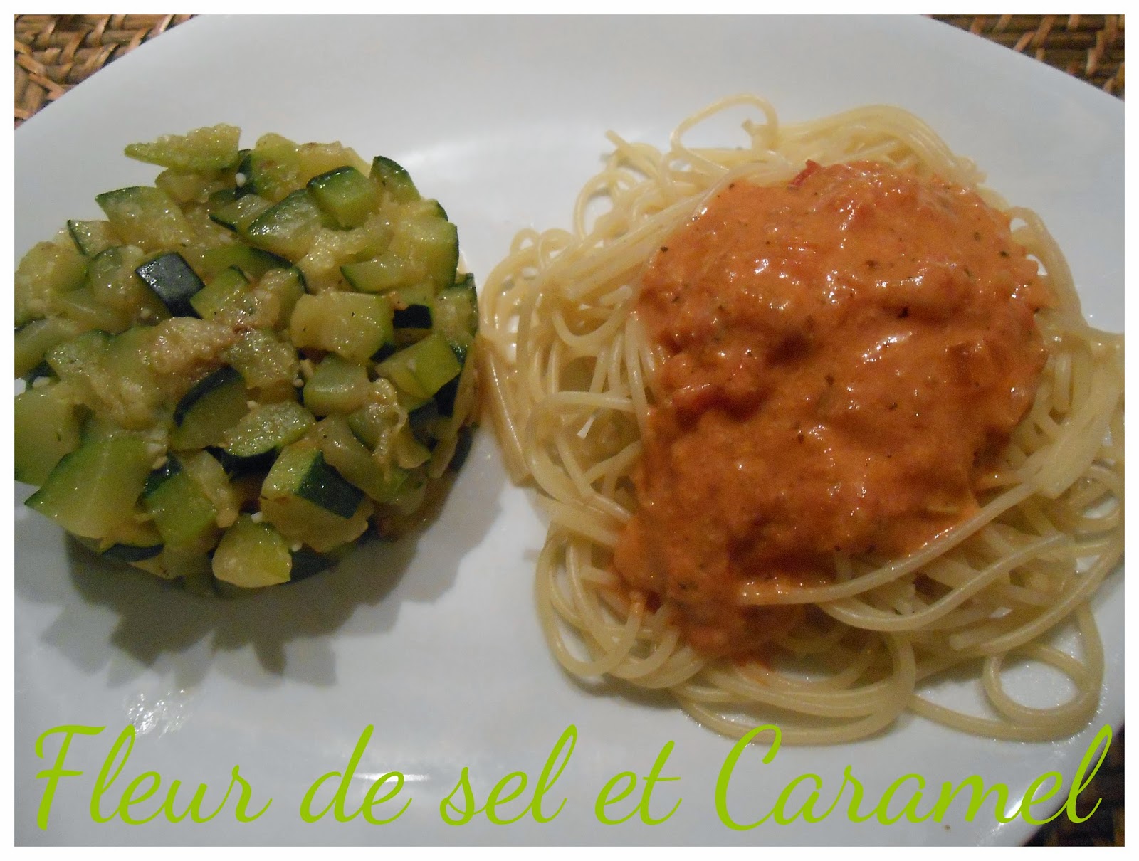 Fleur de sel et Caramel Sauce tomate express au lait de coco