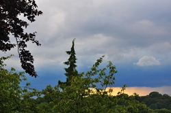 Regenwolken im Westen... Regenwolken im Westen...