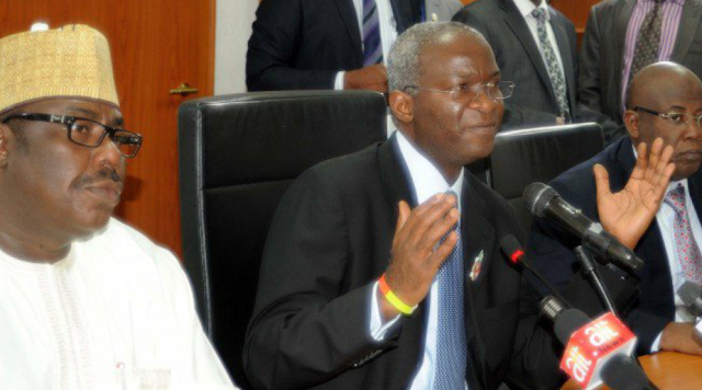 FG to re-introduce Toll at Federal roads - Fashola FG to re-introduce Toll at Federal roads - Fashola