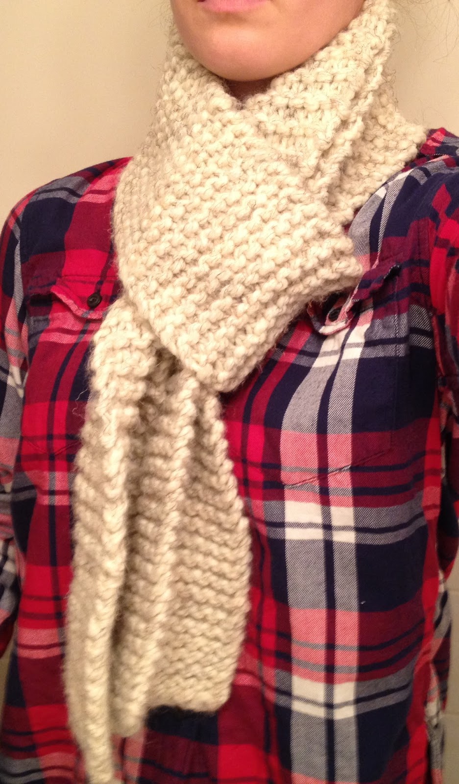 the peachy pear: Knitted Infinity Scarf