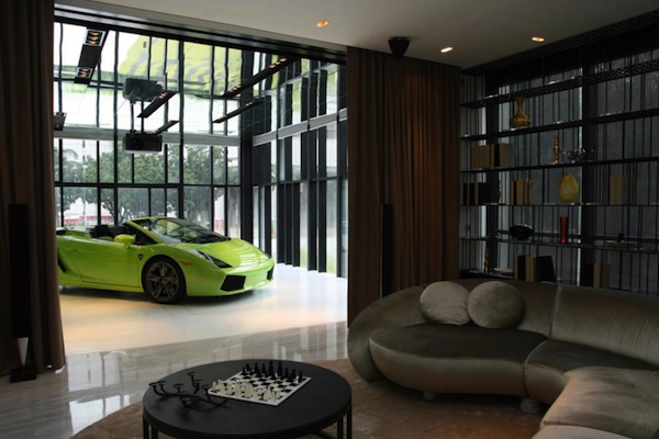 Hamilton Luxury Apartment With Private Garage For Car Parking Hamilton Luxury Apartment With Private Garage For Car Parking