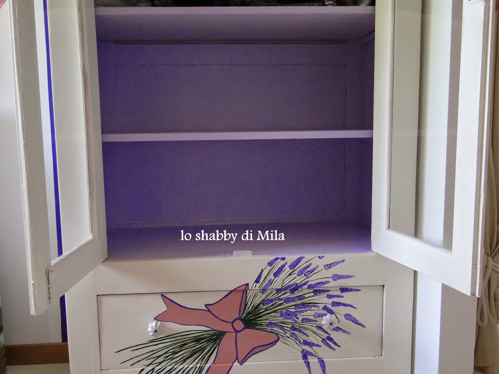 Lo shabby di mila: vetrinetta shabby...