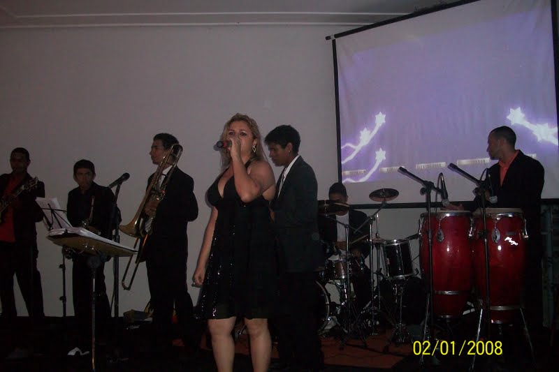 http://4.bp.blogspot.com/-es7lno_93WQ/Tlat5d4zrvI/AAAAAAAAFAw/bX_8aCtyUVM/s1600/Alesandra.jpg