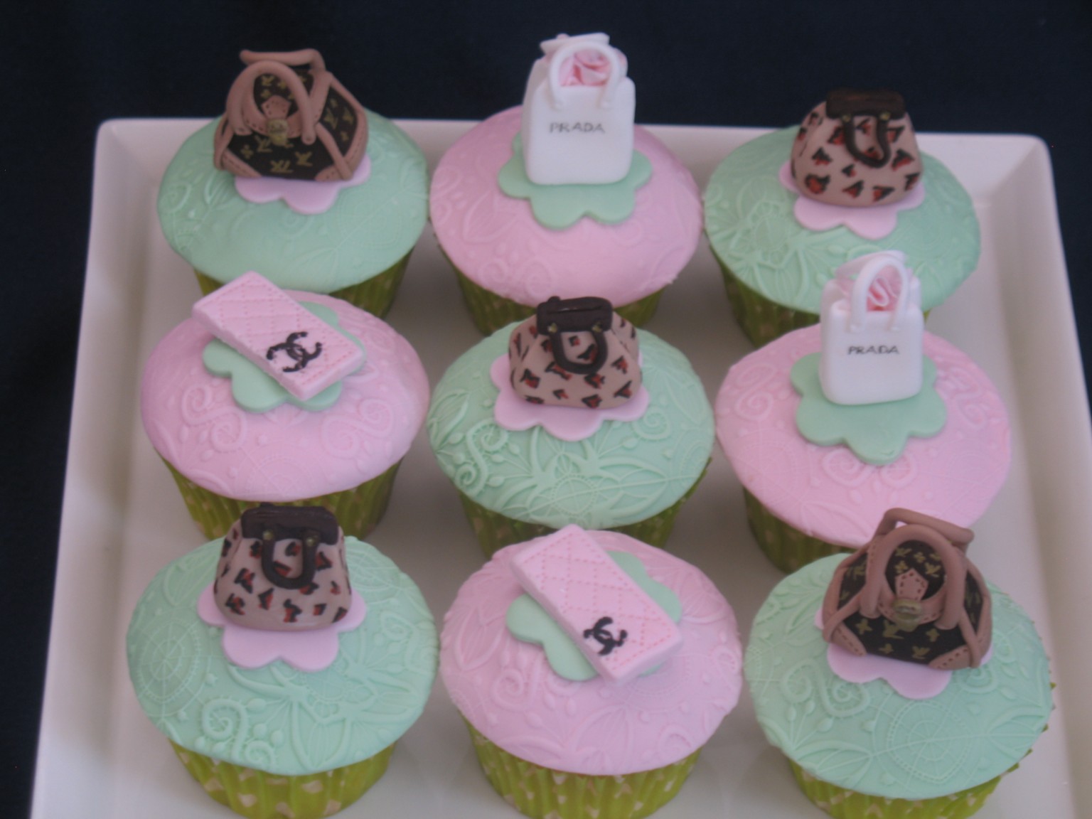 Blissfully Sweet Glamorous Cupcakes & Cookies for a Glam Party