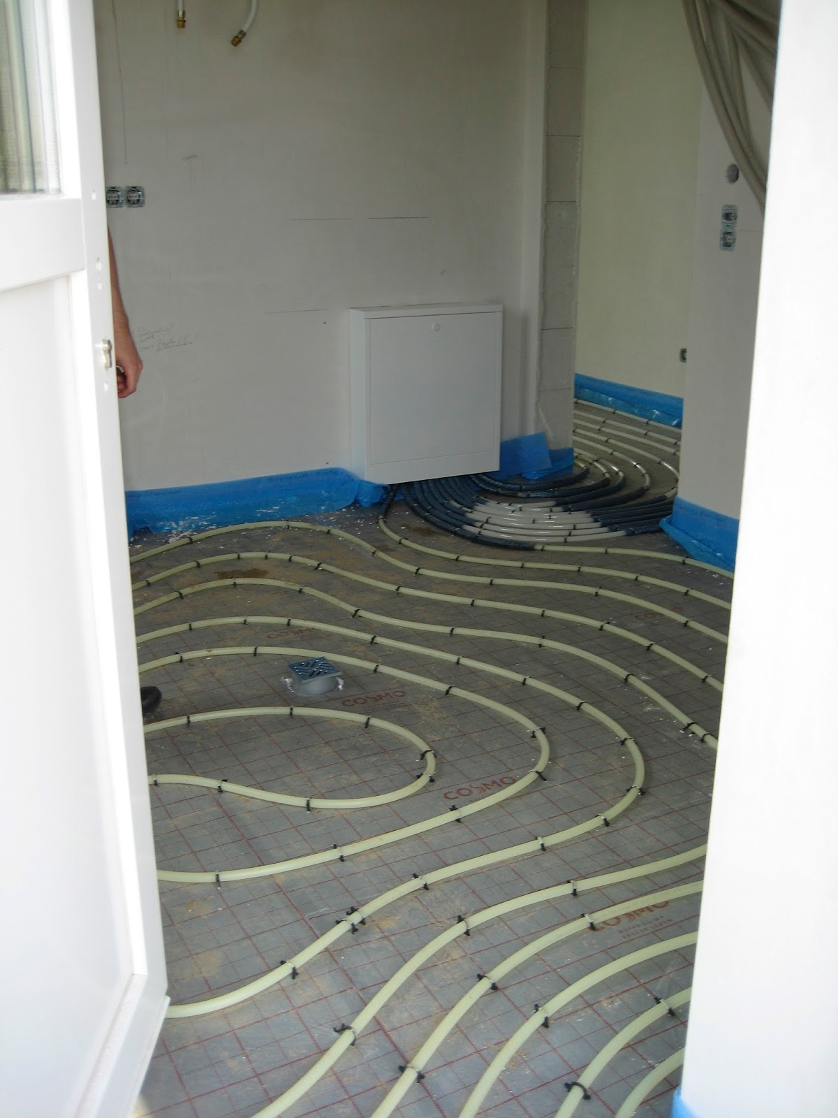 Unser Haus entsteht: DIe Fußbodenheizung ist fertig... und noch ein