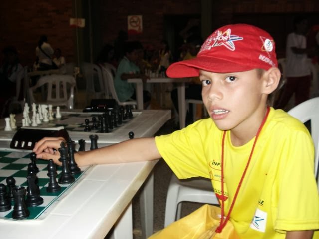 Bicampeón de ajedrez al parque RCN