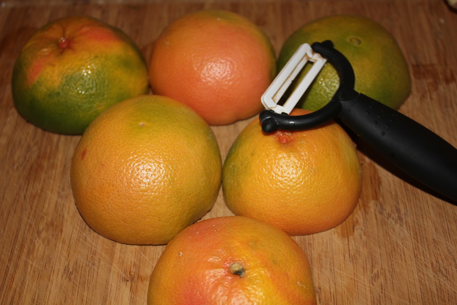 ALIMENTACION HOLISTICA ¿UTILIZAMOS LAS PIELES DE MANDARINA Y POMELO?