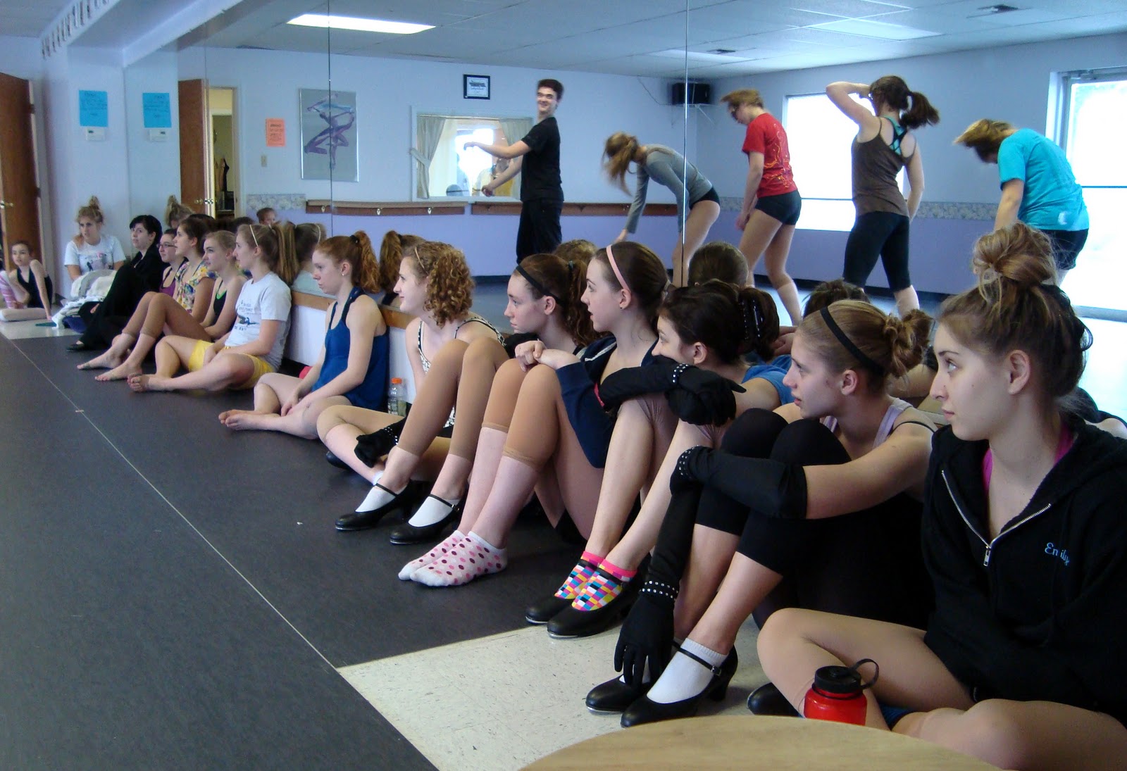 The Dance Buzz "Cleaning" Dance Routines