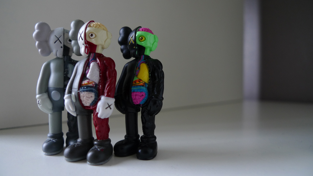 Kaws Toys Wikipedia Wow Blog