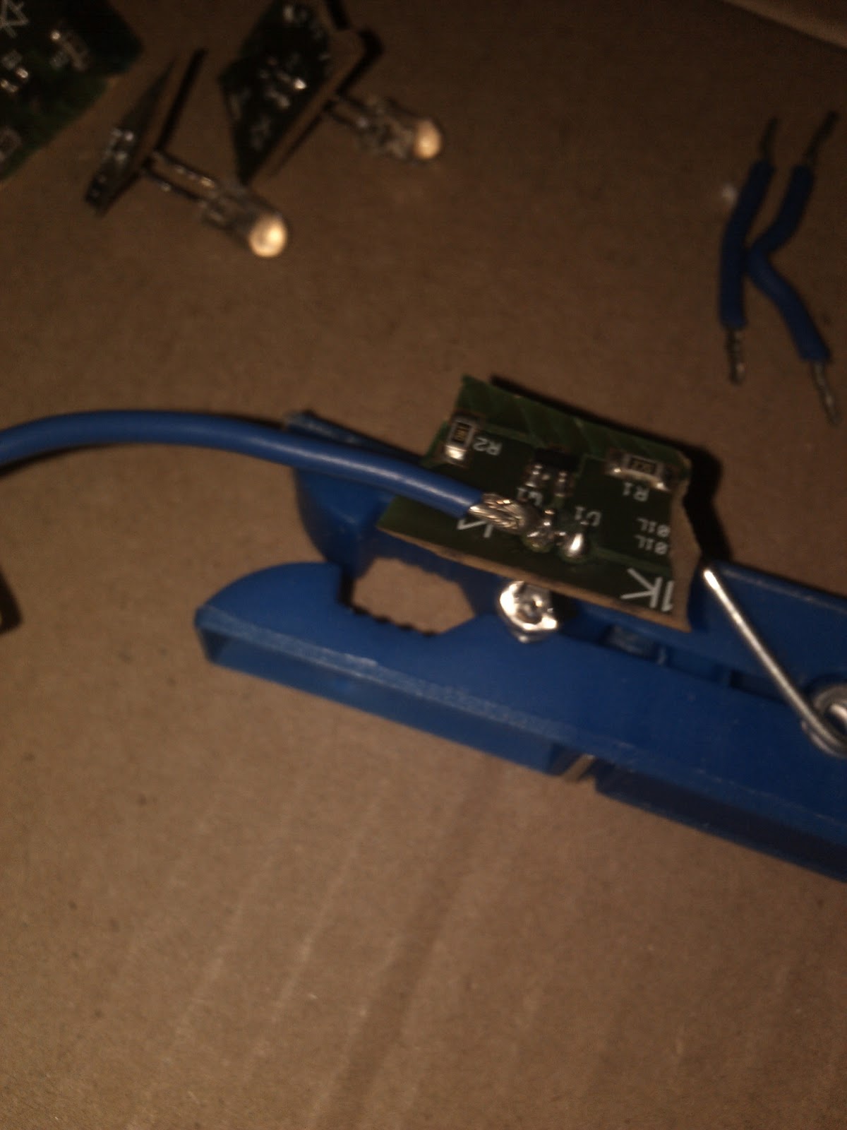 SuperUser's Guide to IT Technology DIY Wii Usb sensor Bar with