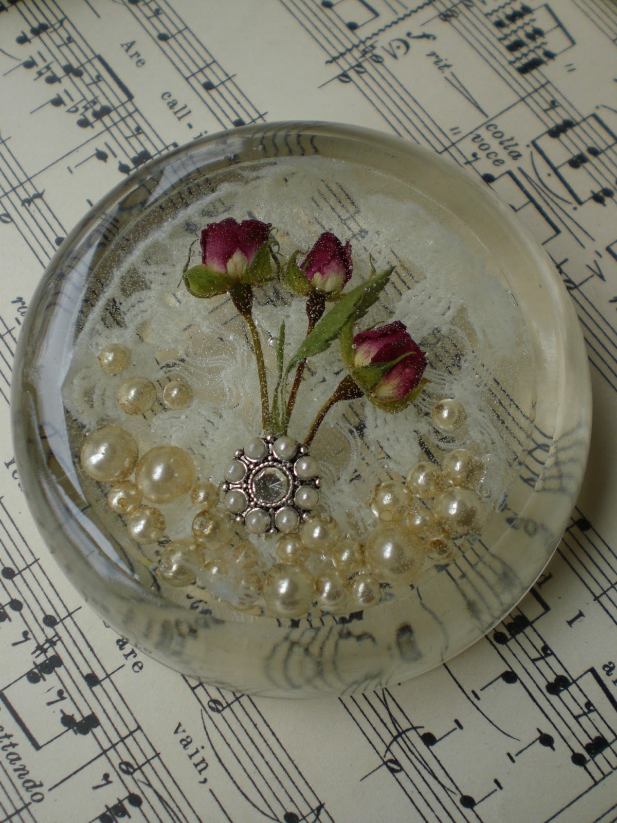 Todolwen More Paperweights