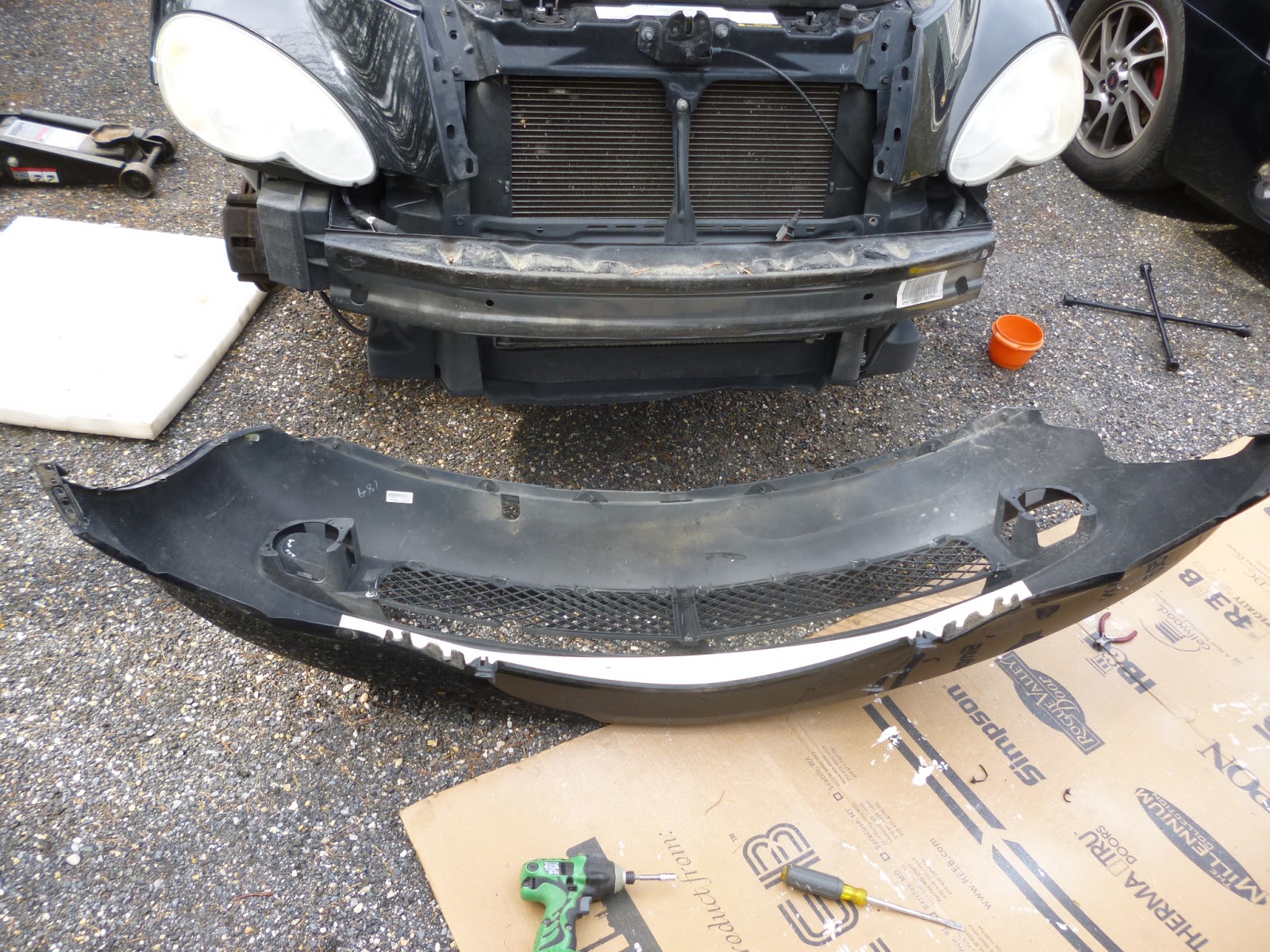 How to remove the front bumper cover from a PT Cruiser How to remove the front bumper cover