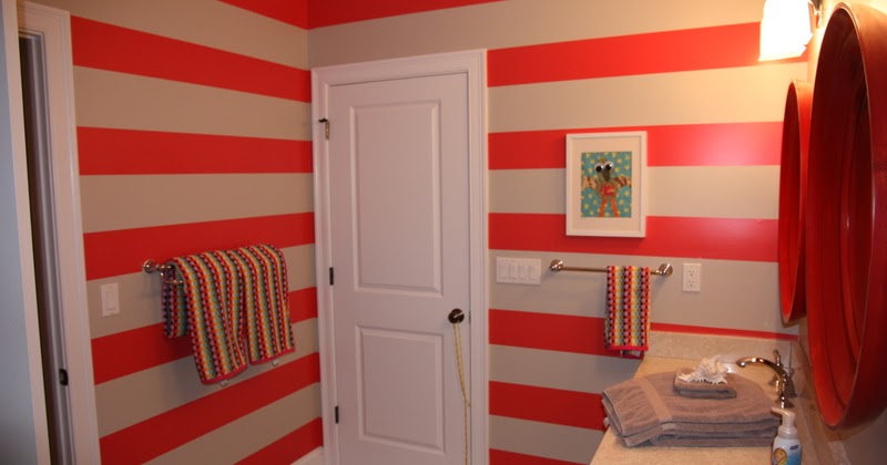 Vivid Hue Home: DIY Removable Wallpaper Bathroom