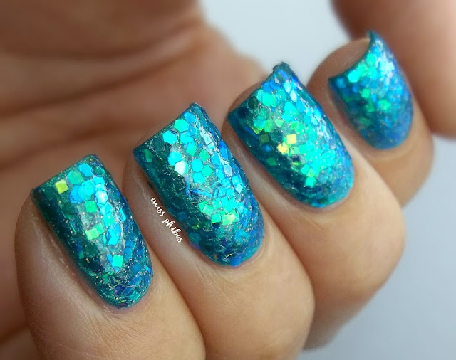 Mermaid nails