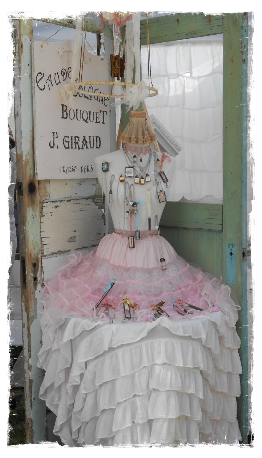 Over the Rainebeau Vintage MarketplaceSpring Edition!