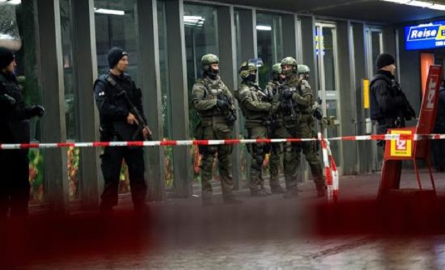 18χρονος Ιρανογερμανός ο δράστης του μακελειού στο Μόναχο – 10 νεκροί 18χρονος Ιρανογερμανός ο δράστης του μακελειού στο Μόναχο – 10 νεκροί