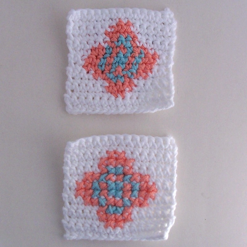 Las Teje y Maneje CROSS STITCH ON SINGLE CROCHET