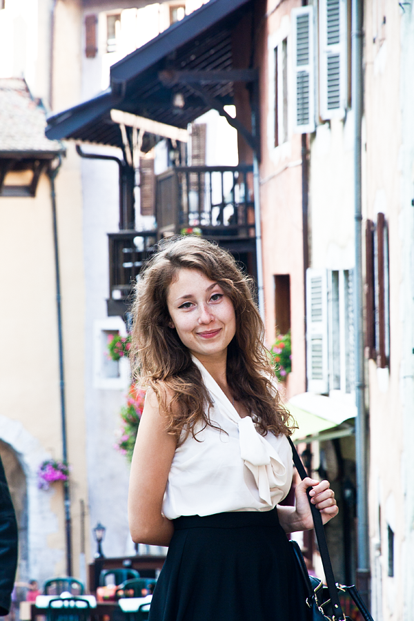 Блог Marina Sokalski (Марины Сокальски) : девушка в блузке