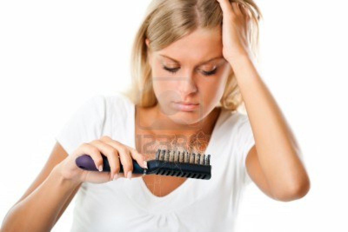 Osvetlenie el cabello el aceite del limón las revocaciones