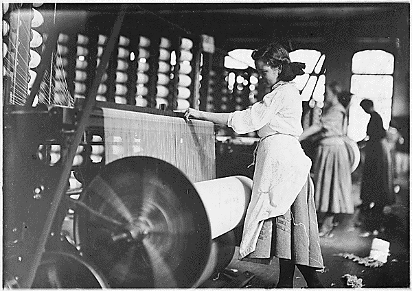 lowell girls Then and now young women of lowell formed the war community service center in the winter of 1917-1918 to sponsor dances for servicemen stationed at camp devens. lowell girls Then and now young women of lowell formed the war community service center in the winter of 1917-1918 to sponsor dances for servicemen stationed at camp devens.