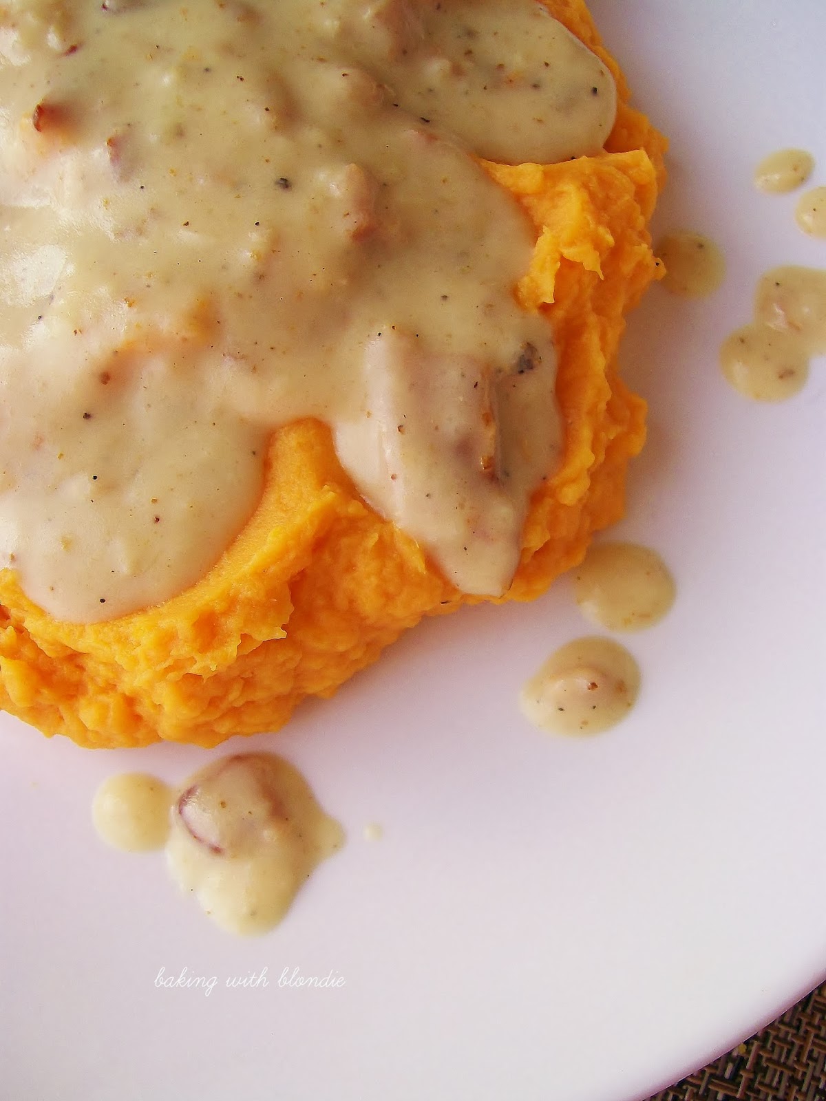 Mashed Sweet Potatoes with Creamy Bacon Gravy