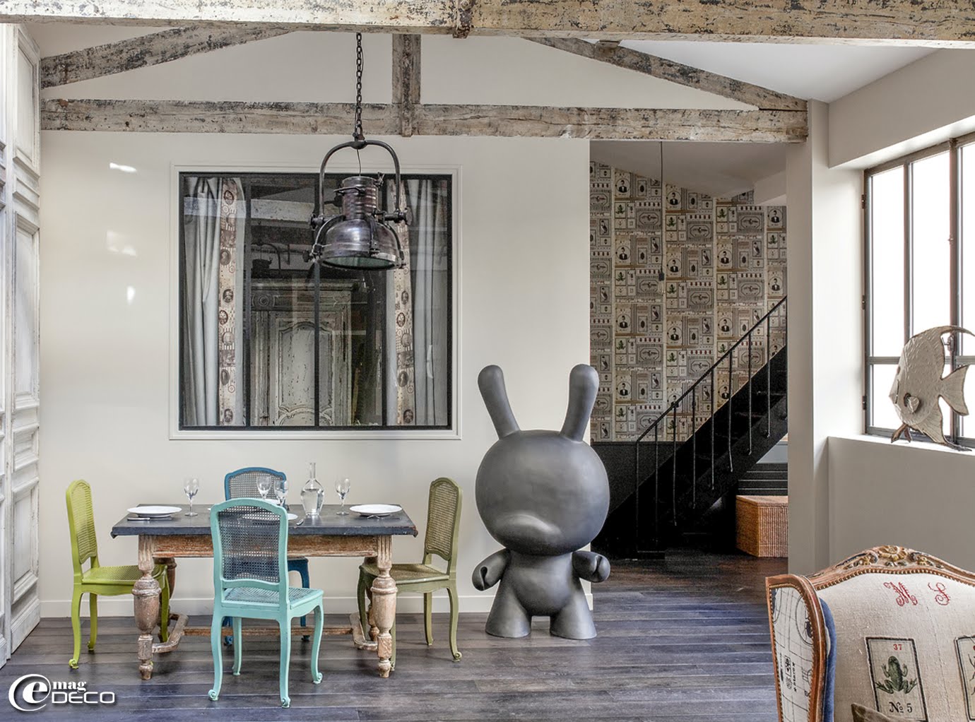 Un loft parisien lové autour d'une cour ~ e magdeco : magazine de ...
