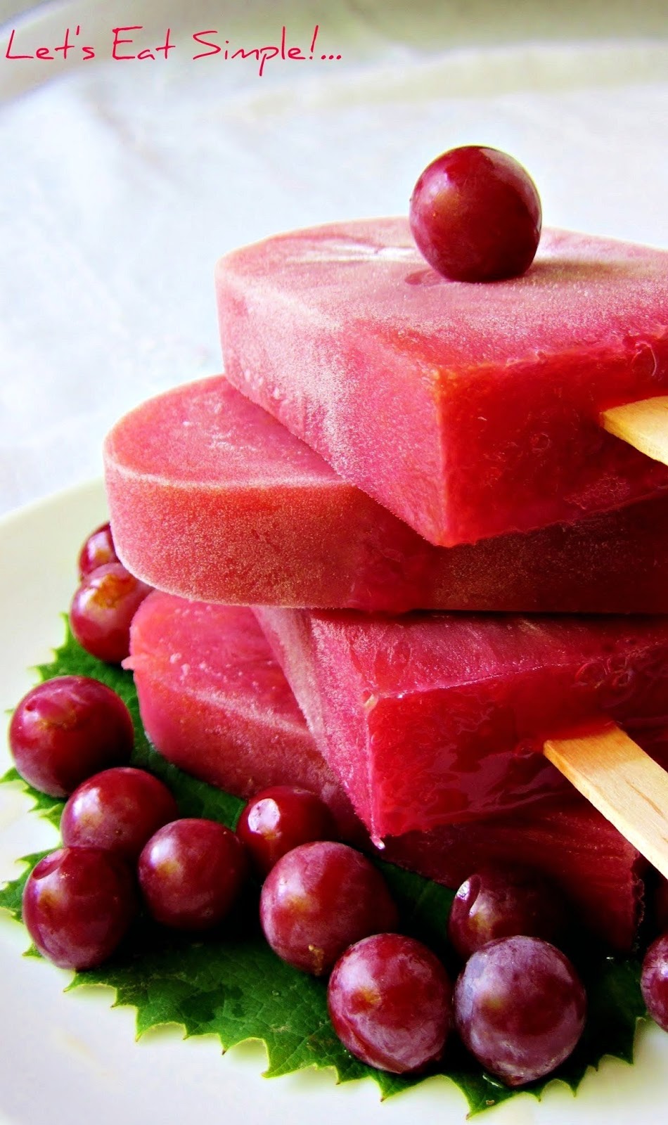 Let's eat......simple! Homemade Concord Grape Juice and the sidekick