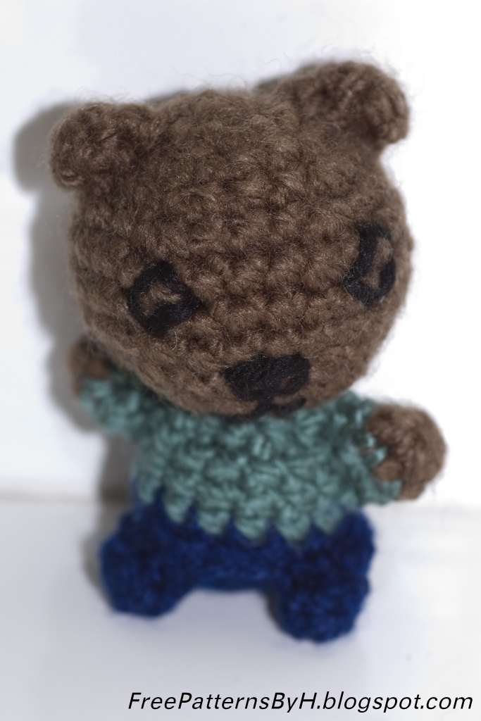 Free Patterns by H: Scrap Teddy Amigurumi