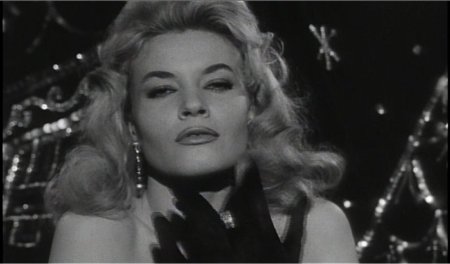 Dolly Bell Net Worth