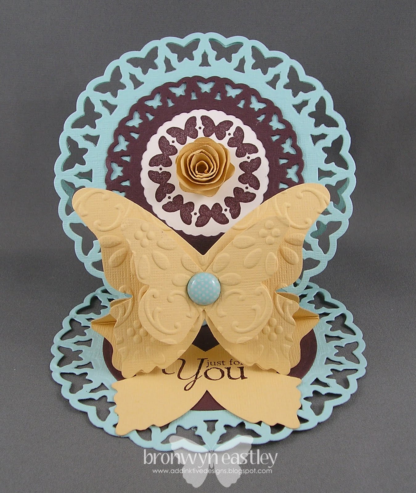 addINKtive designs Circle Butterfly Easel Card