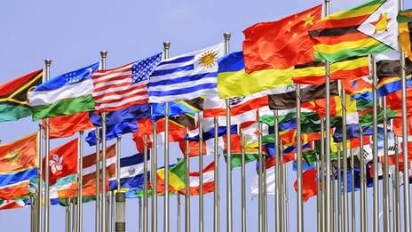 ေဖသက္နီ – ေပ်ာက္ကြယ္လုနီးနီး ဘာသာစကားေတြကို ဘာေၾကာင့္ ကာကြယ္ၾကရမလဲ