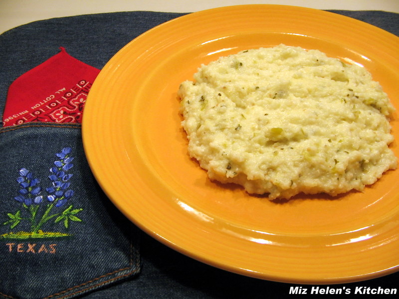 Tomatillo Cheese Grits