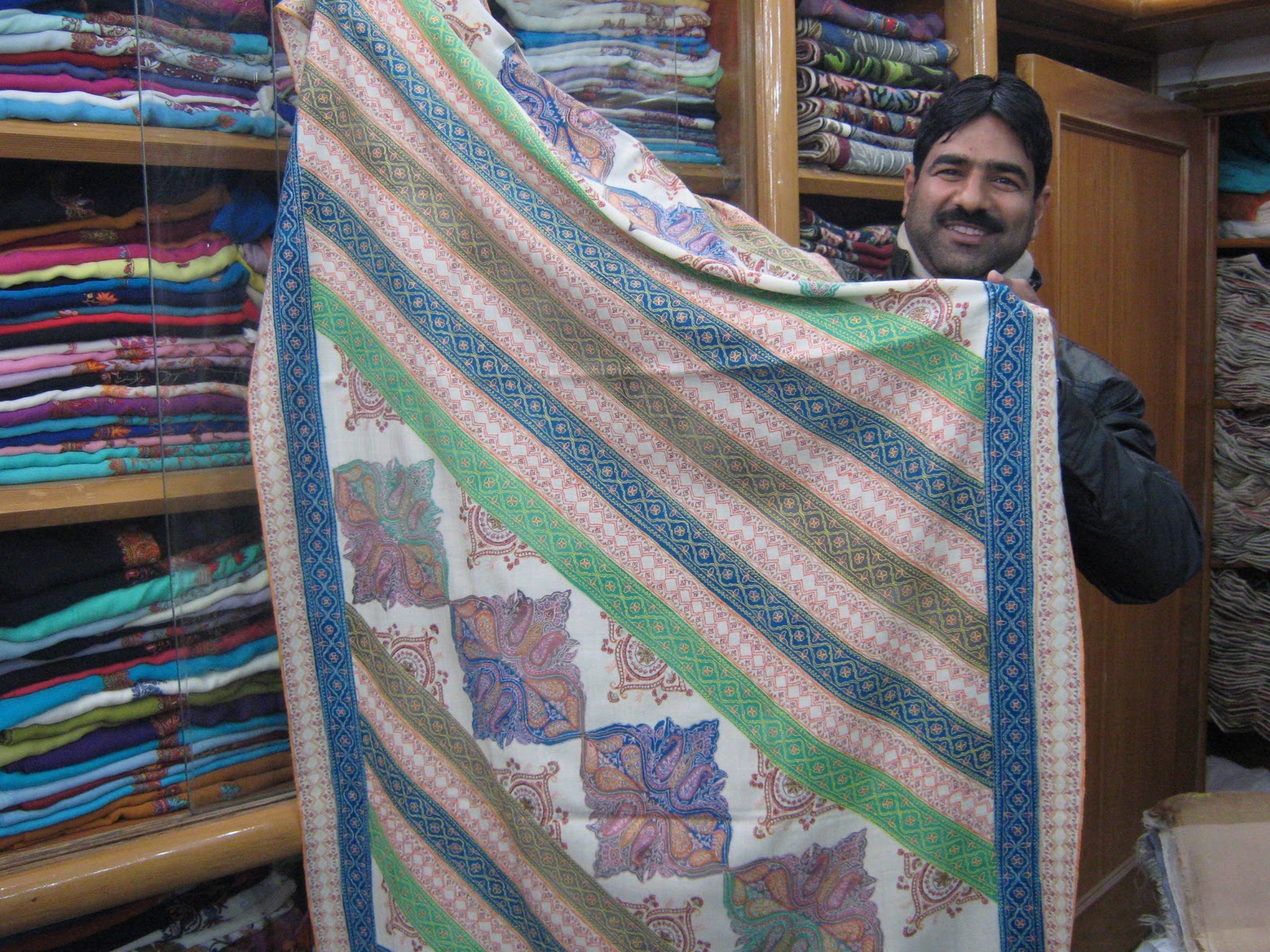 shawls kashmiri