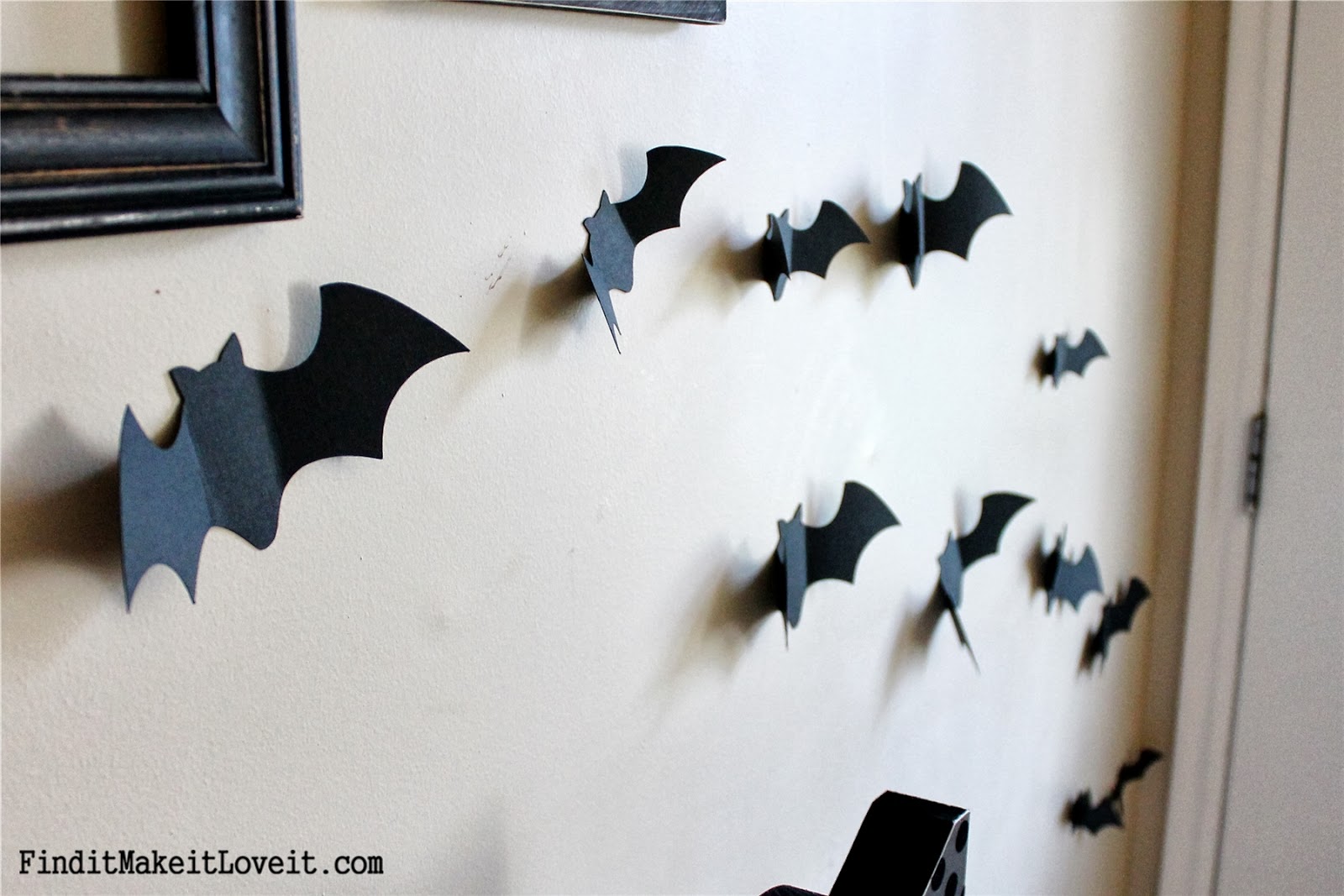 Halloween decorating with Paper - Find it Make it Love it - Paper Halloween Decorations Halloween decorating with Paper - Find it Make it Love it - Paper Halloween Decorations